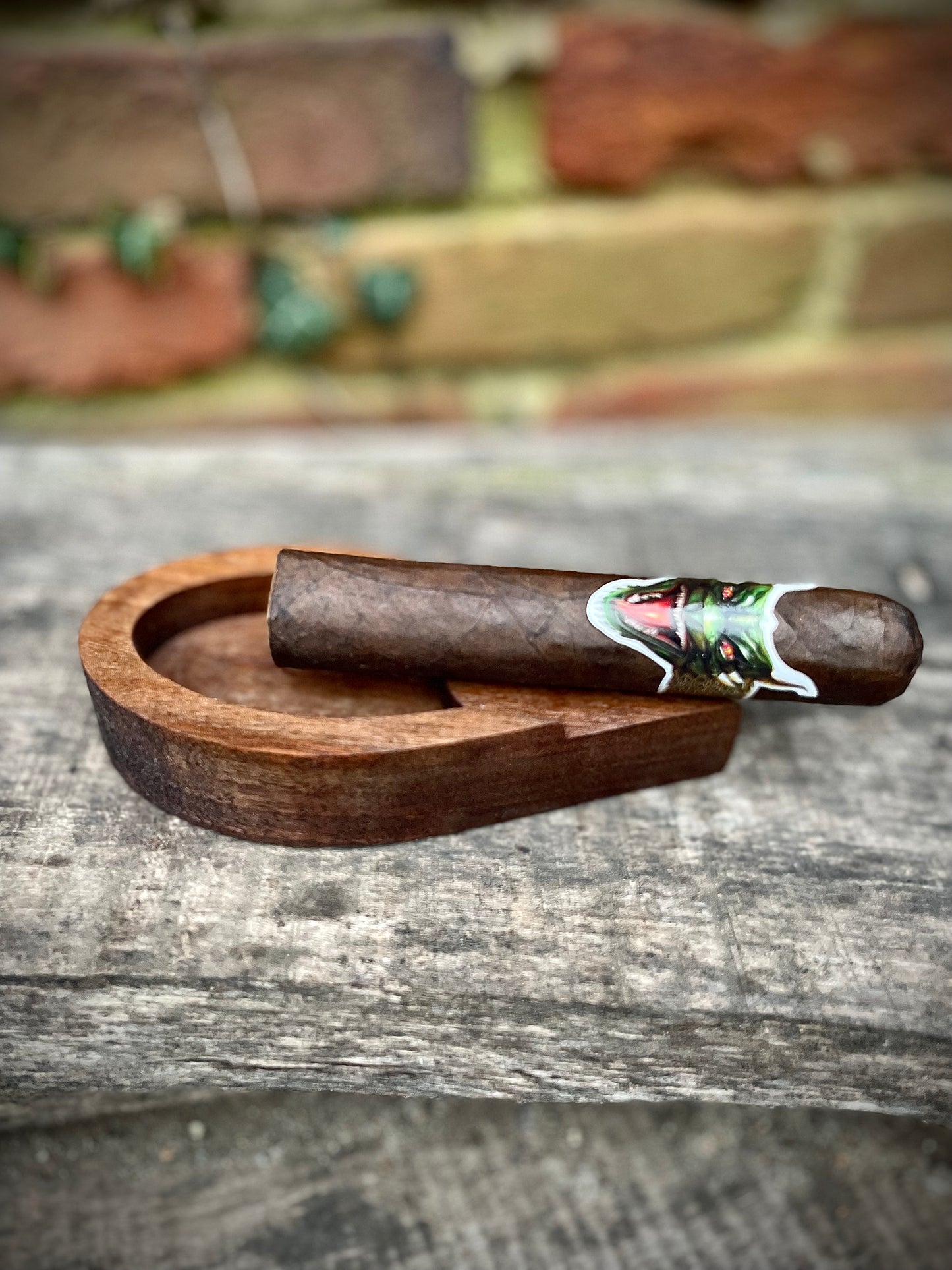 Cigar tray - Teardrop single - black walnut