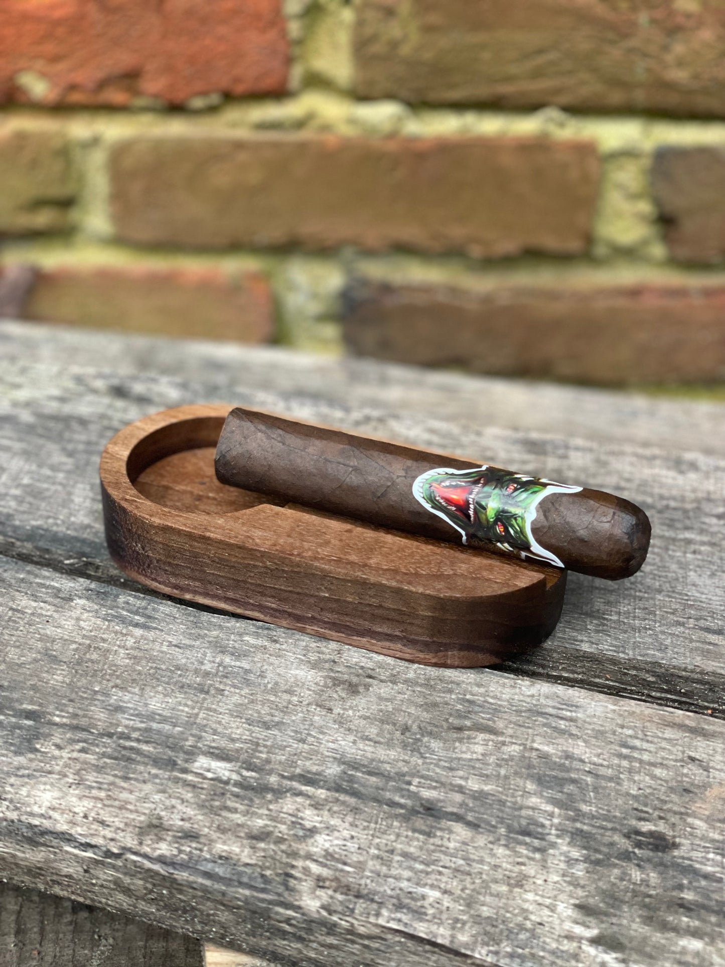 Cigar tray - oval single - black walnut